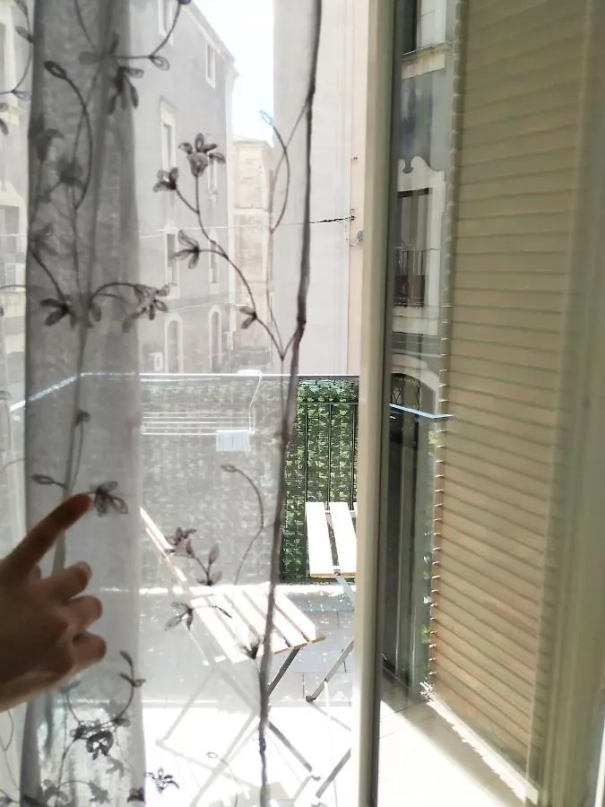Bed & Breakfast Al Quadrato D'Oro rooms Aeroporto di Catania Fontana Rossa