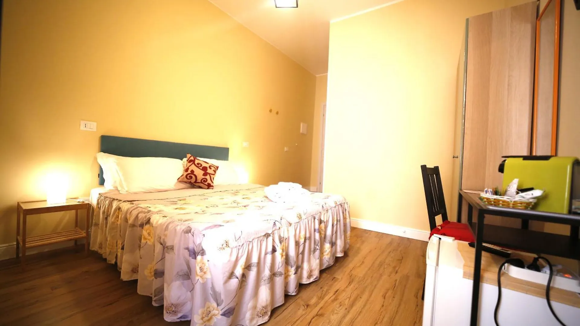 Al Quadrato D'Oro rooms Aeroporto di Catania Fontana Rossa Bed & Breakfast